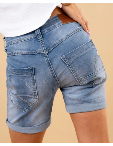 Short boutons