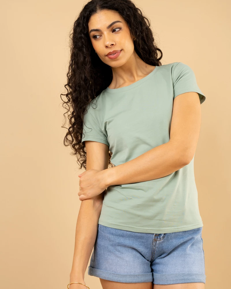 T-shirt col v