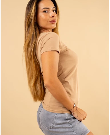 T-shirt col v