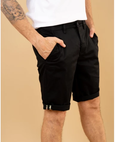 Short chino