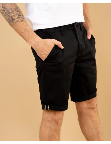 Short chino