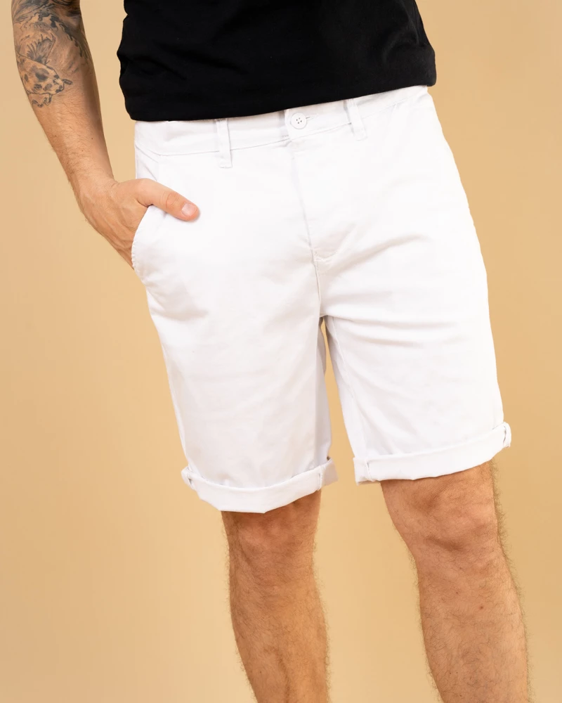 Short chino