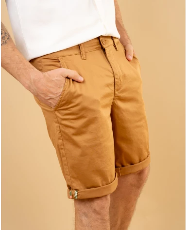 Short chino
