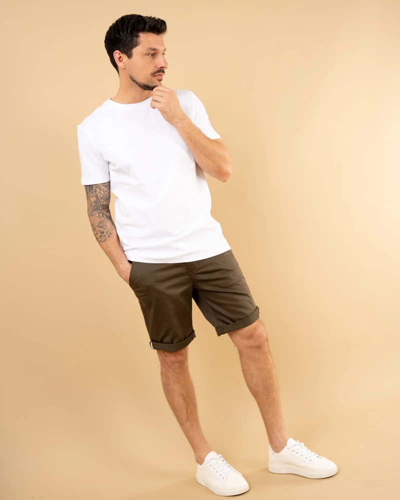 Short chino