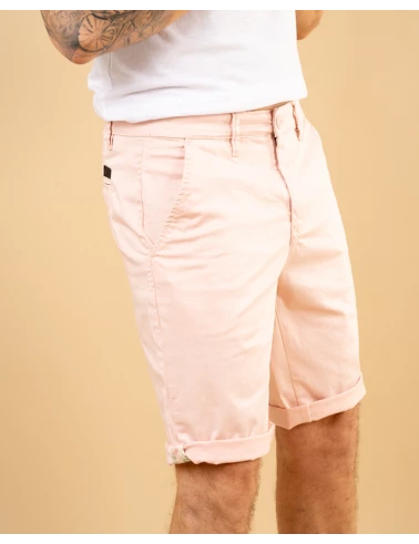 Short chino