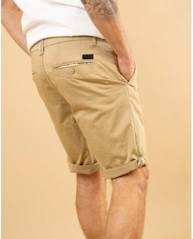 Short chino