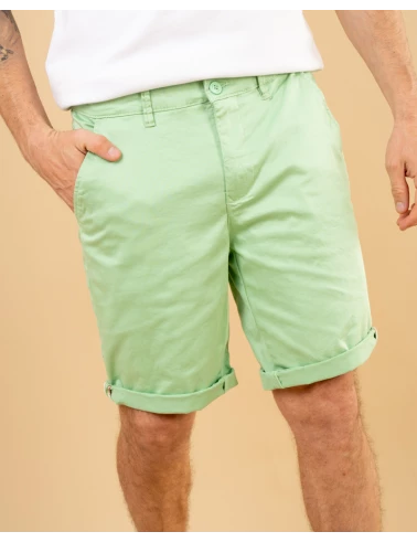 Short chino