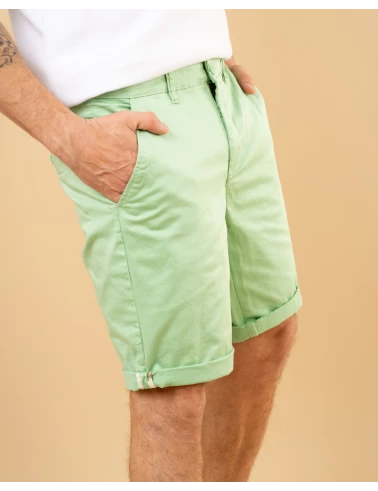 Short chino