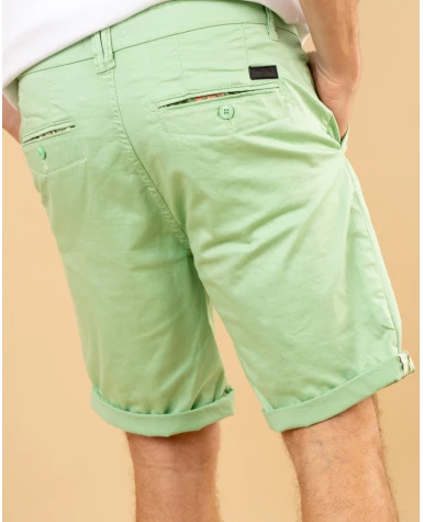 Short chino