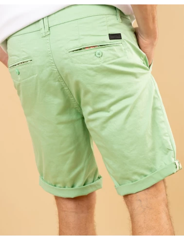 Short chino