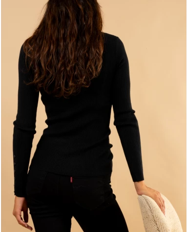 Pull strie boutons