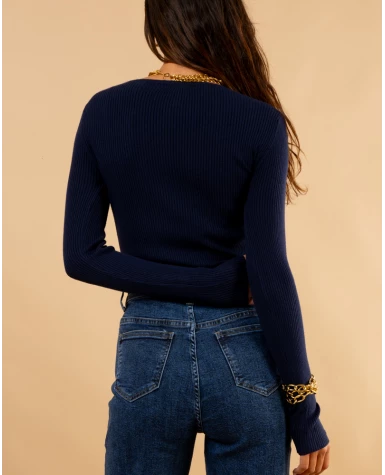 Pull strie boutons