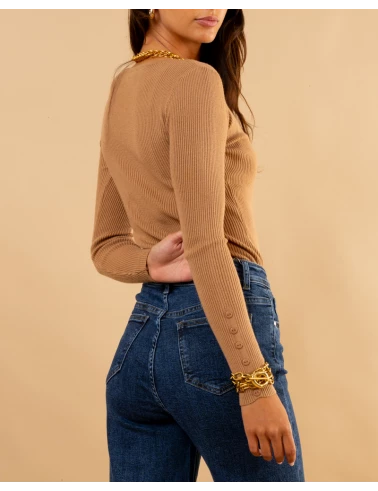 Pull strie boutons