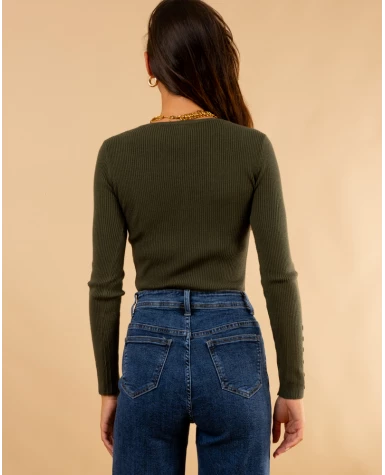 Pull strie boutons