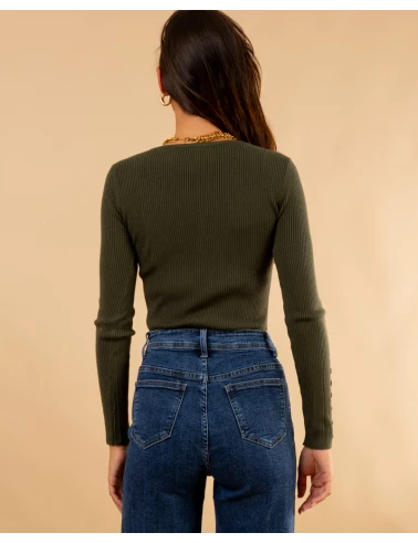 Pull strie boutons