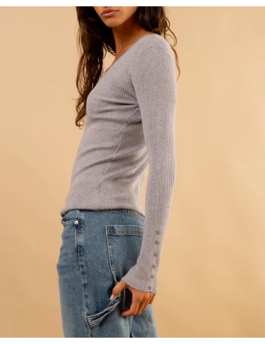 Pull strie boutons