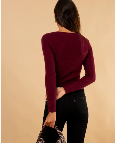 Pull strie boutons
