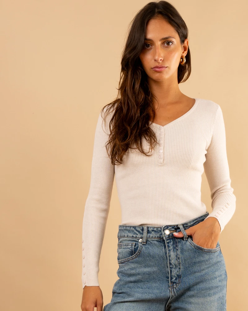 Pull strie boutons
