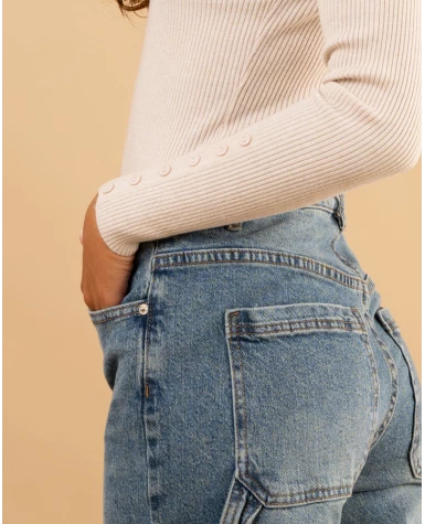 Pull strie boutons