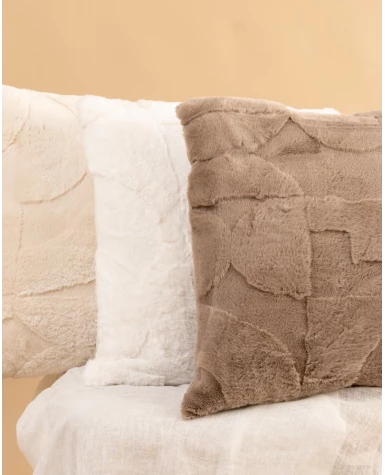Coussin fourrure