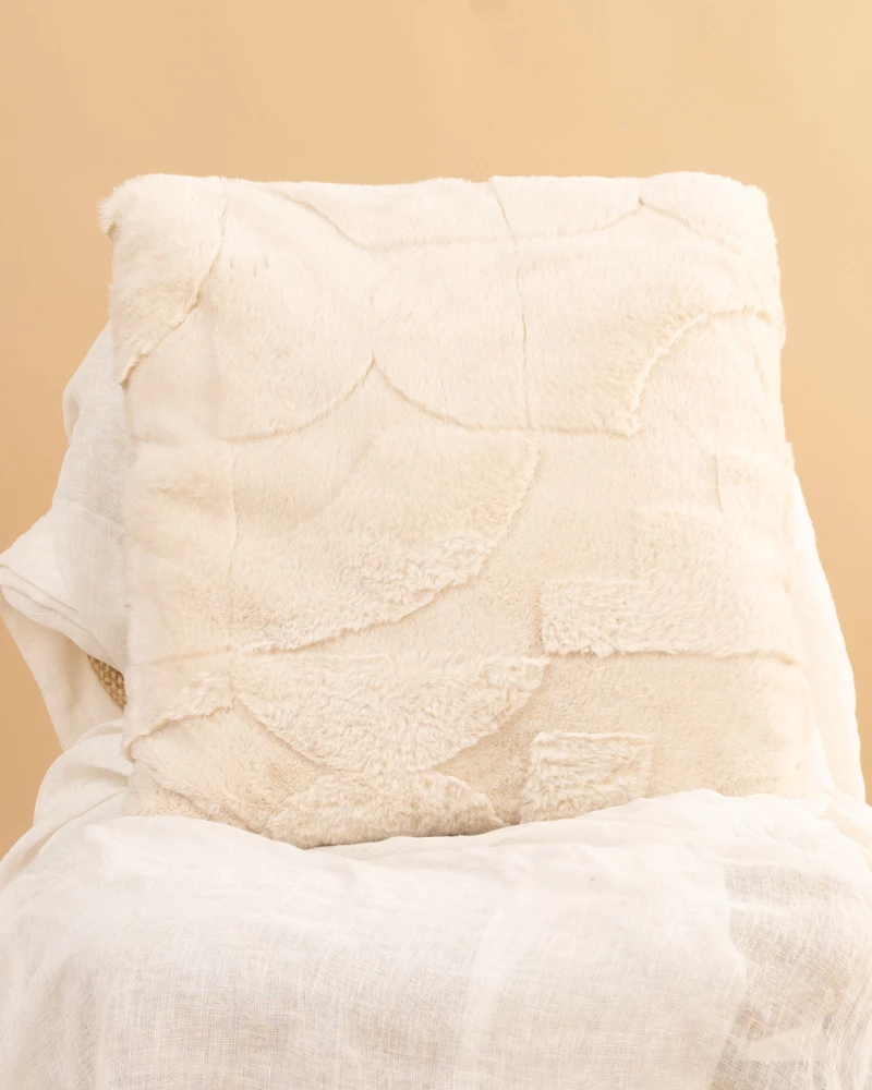 Coussin fourrure