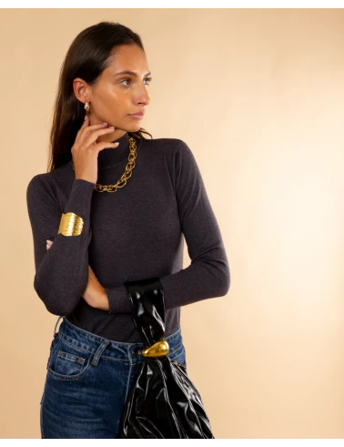 Pull col montant