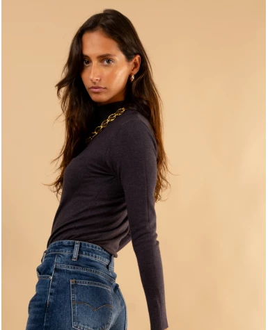 Pull col montant