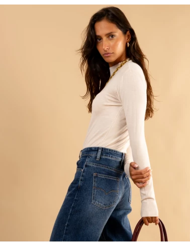 Pull col montant