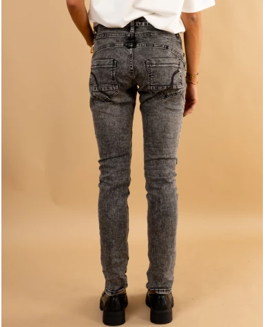 Boyfriend jean