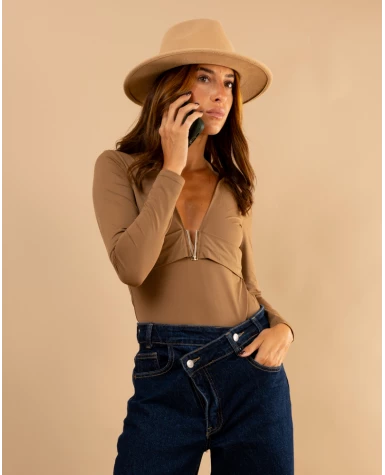 Body bijou en v