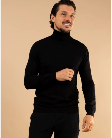 Pull col roulé