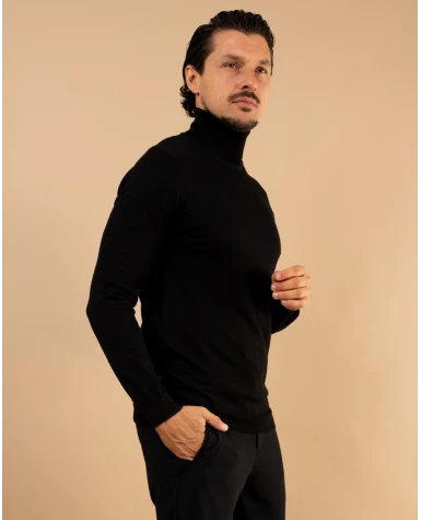 Pull col roulé