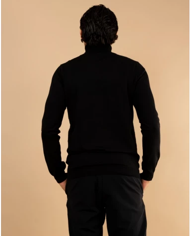 Pull col roulé