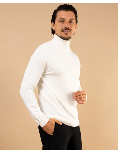 Pull col roulé