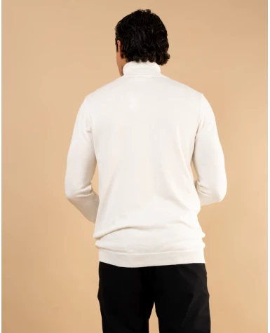 Pull col roulé