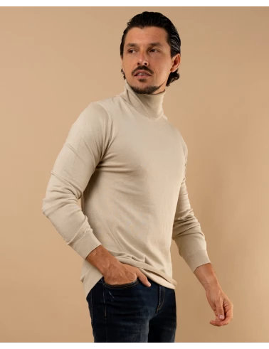 Pull col roulé