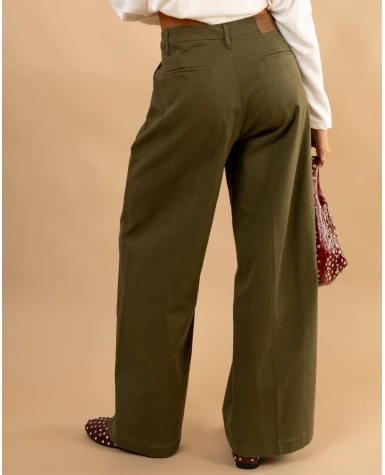 Chino large