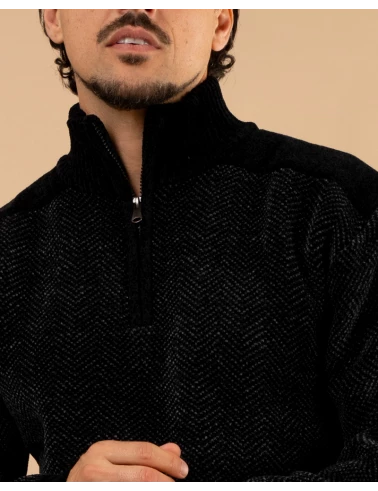 Pull zip 