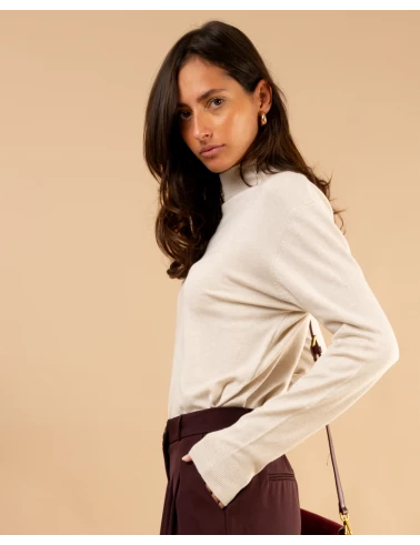 Pull col montant