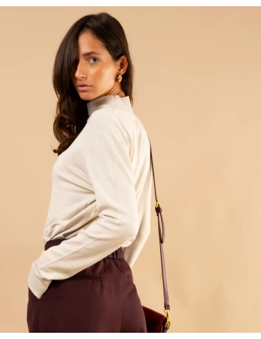 Pull col montant