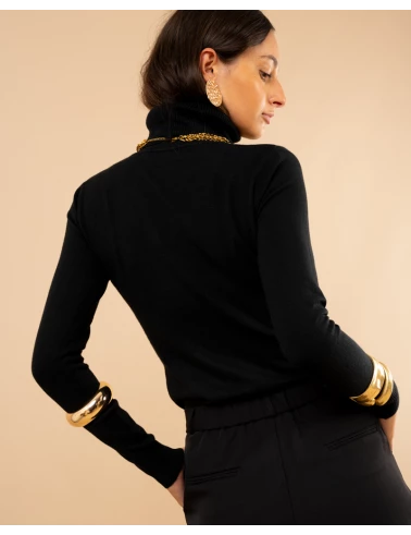 Pull col roulé