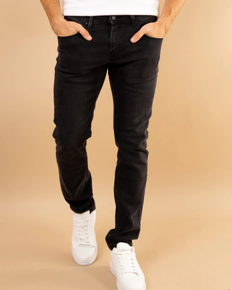 Jean