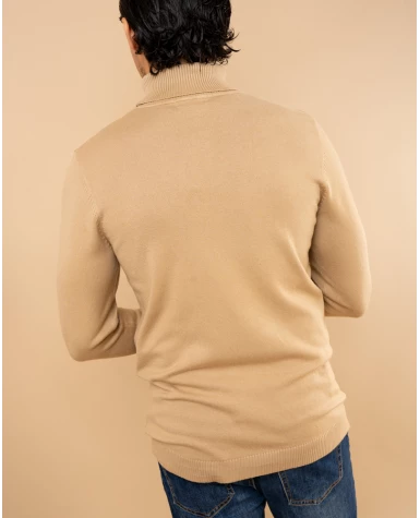 Pull col roulé