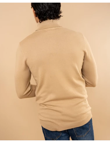 Pull col roulé