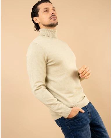 Pull col roulé