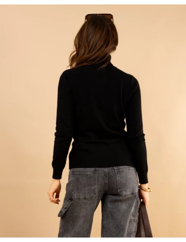 Pull col roulé