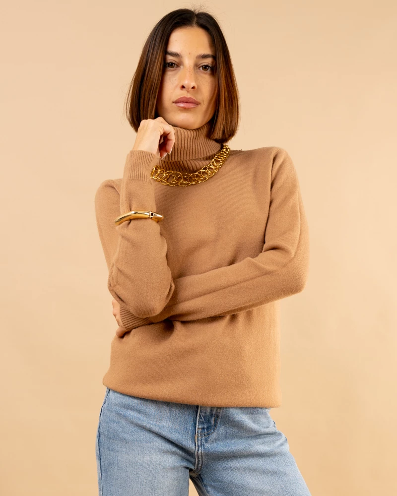 Pull col roulé