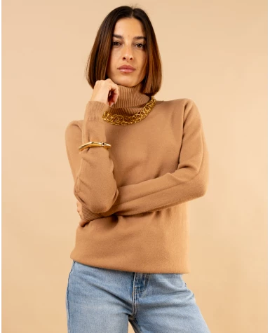 Pull col roulé