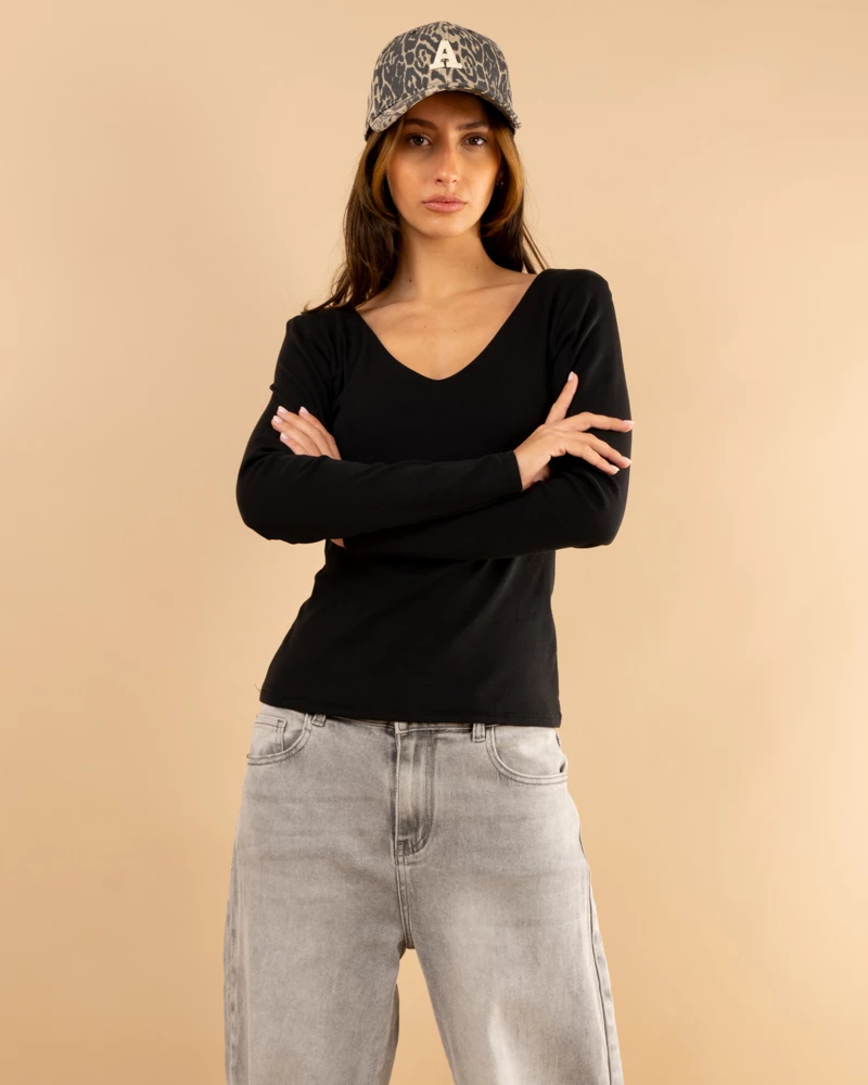 T-Shirt col v