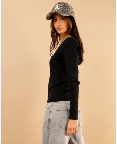 T-Shirt col v